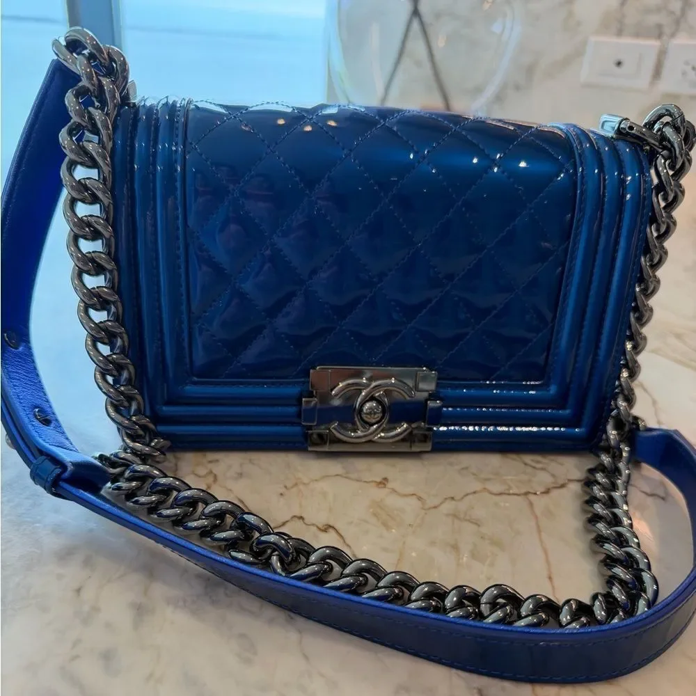 CHANEL Small Boy Bag